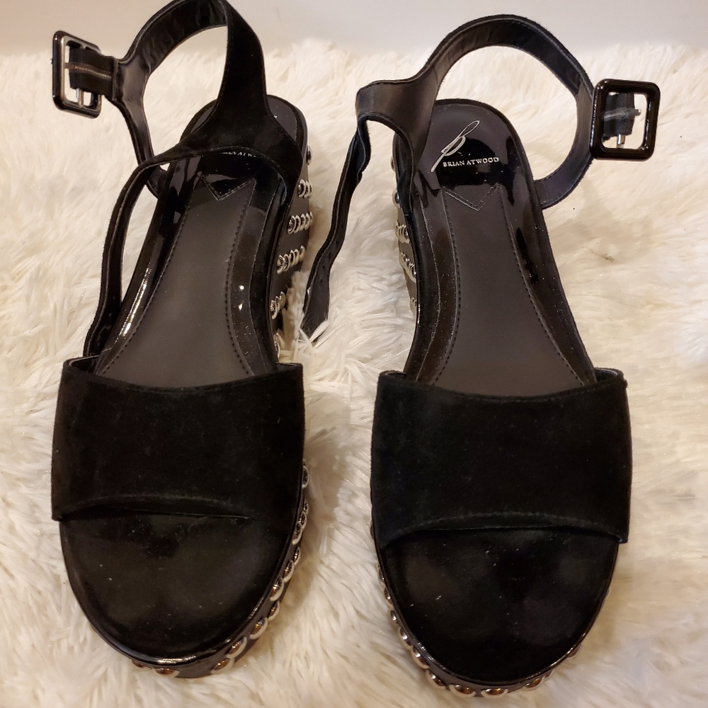 Sandals - Picture 2 of 5